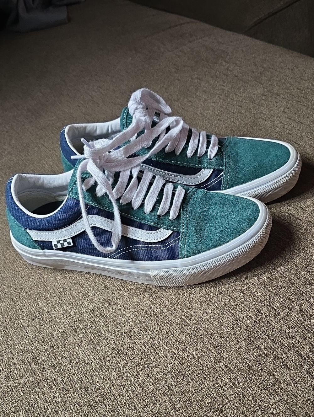 Vans Old Skool Sneakers in Green, Navy & White